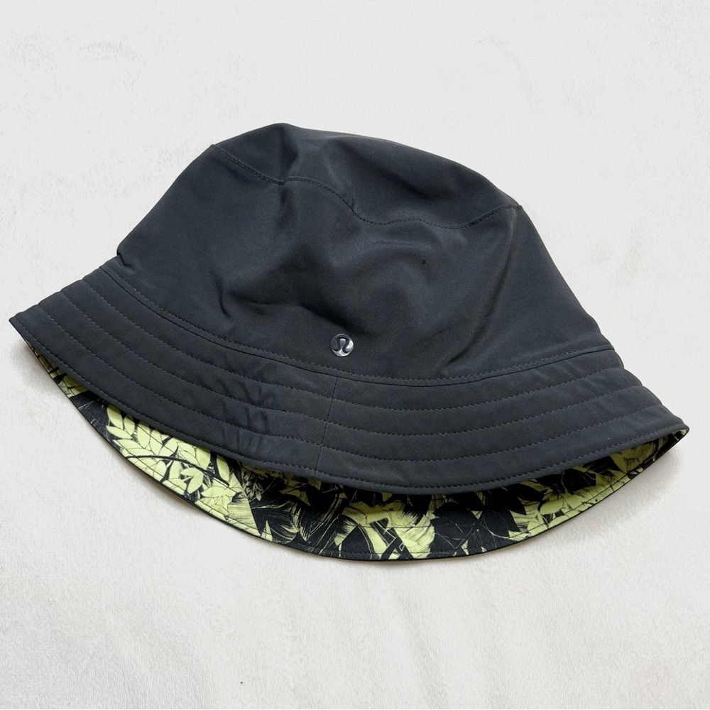 Lululemon Athletica Black and Yellow Reversible Hat